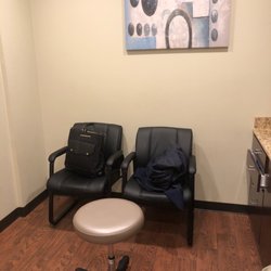 Mercy West Urgent Care - Very clean not a nasty place