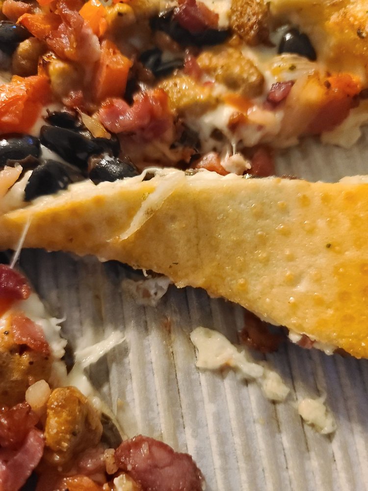 PIZZA HUT Updated September 2024 2790 Mahoning Ave, Warren, Ohio