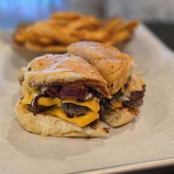 Q's Deli - Q stack