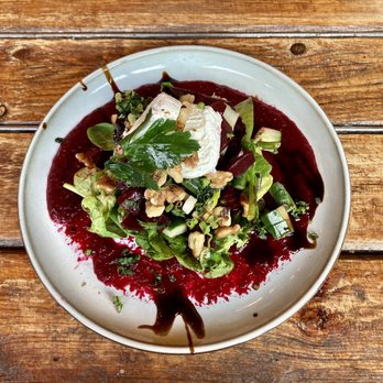 Paletta - Insalata Rossa - beetroot and goats cheese salad with walnuts. (Delicious!) - Italian Near Me - Barry, VGL