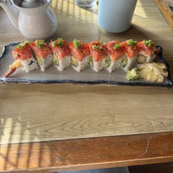 Shintaro Sushi - Hot Night roll with green tea - Sushi Bars Near Me - Los Angeles, California Shintaro Sushi - Hot Night roll with green tea - Sushi Bars Near Me - Los Angeles, California