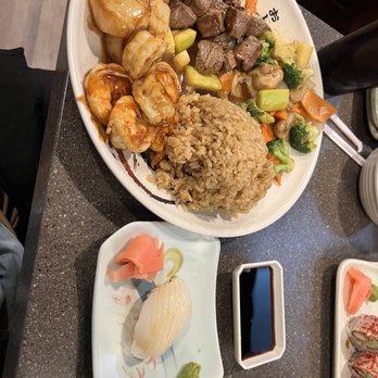Konomi - a plate of food on a table - Sushi Bars Near Me - Birmingham, Alabama Konomi - a plate of food on a table - Sushi Bars Near Me - Birmingham, Alabama