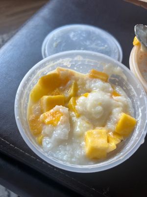 Dek Sen's Thai by null