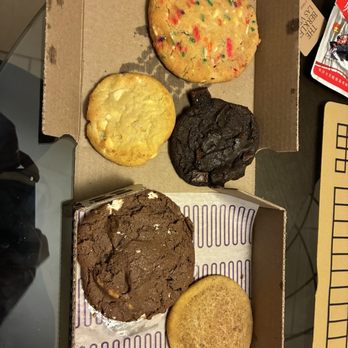 Insomnia Cookies - Desserts Near Me - Las Vegas, Nevada