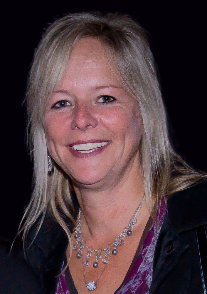 GABI GATES BAIRD & WARNER GLENBROOK 2731 Pfingsten Rd, Glenview