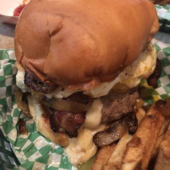 Casper's and Runyon's Nook - Dive Bars Near Me - Saint Paul, Minnesota