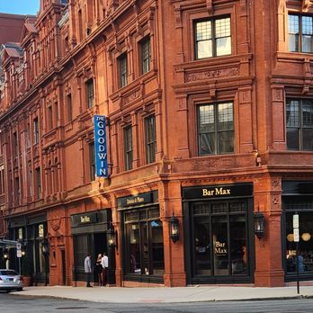 Bar Max - Bars Near Me - Hartford, Connecticut