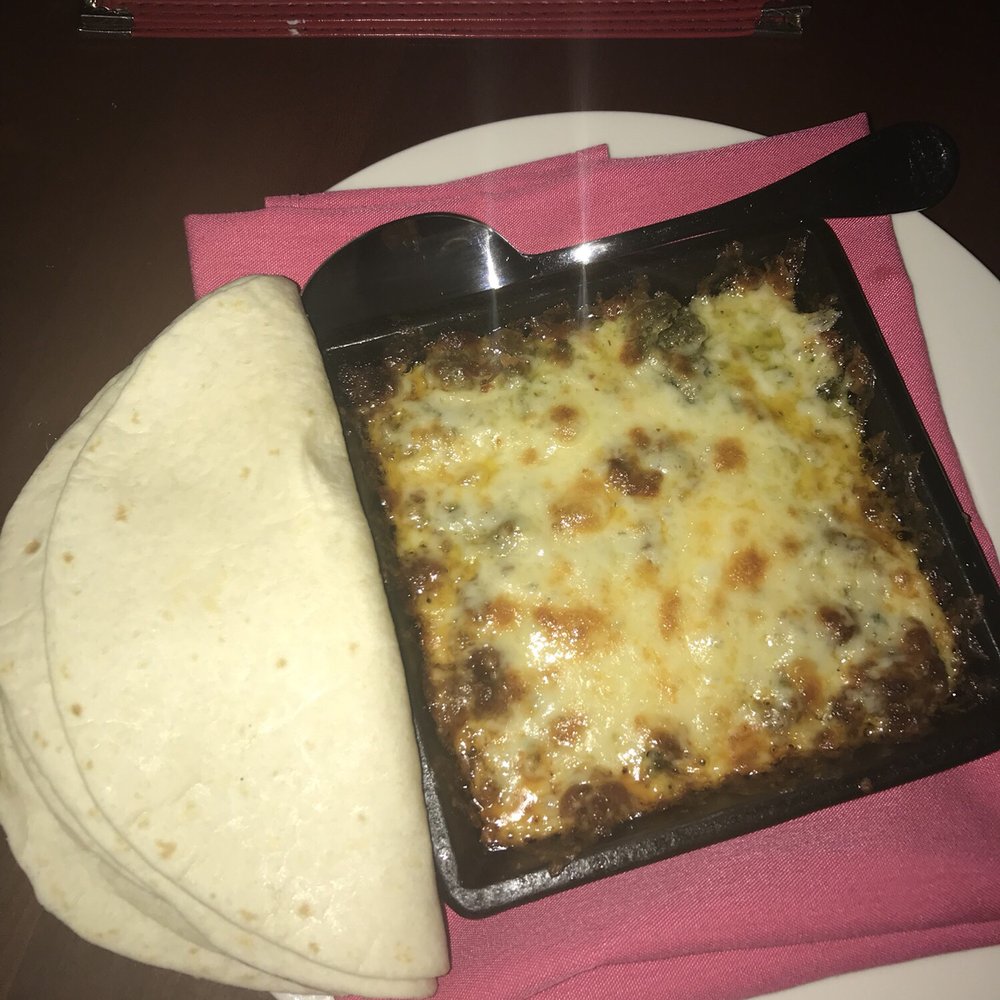 El Vez - Queso Fundido Con Carne - Mexican Near Me - Philadelphia, Pennsylvania El Vez - Queso Fundido Con Carne - Mexican Near Me - Philadelphia, Pennsylvania