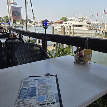 Foxy's Harbor Grille - Seafood Near Me - St Michaels, Maryland