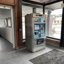 Des Plaines Metra Station