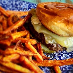 Café Hollander Hilldale - Mushroom Swiss on Brioche bun, with sweet potato fries