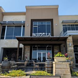 Passerella Ristorante & Wine Bar - Outdoor patio