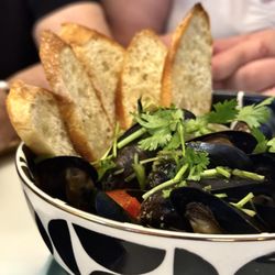 Helab Creamery & Café - Mussels Wine Experiment