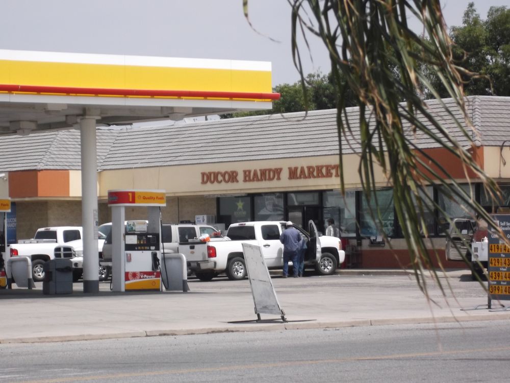 DUCOR HANDY MARKET Updated September 2024 12 Photos 23314 Ave 56