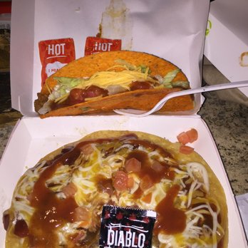 Taco Bell - Excellent Food and Service Tonight - Fast Food Near Me - Sunland, California
