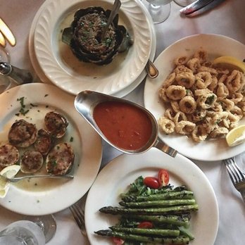 Cafe Continental - Stuffed Artichoke, fried calamari (only rings ), baked clams and asparagus. - Italian Near Me - Manhasset, New York