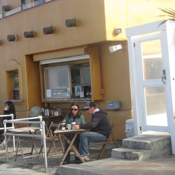 Surfer Beach Hotel - There is free coffee in the lobby or you can sit on the boardwalk at the coffee shop just behind the hotel - San Diego, CA