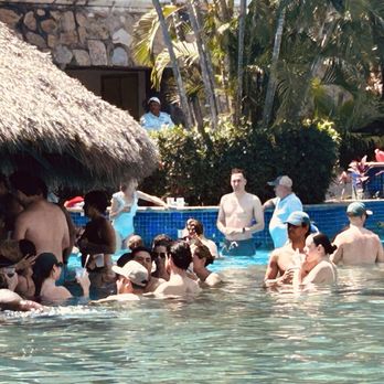 Grand Isla Navidad Resort - Pool bar - Resorts Near Me - Manzanillo, COL Grand Isla Navidad Resort - Pool bar - Resorts Near Me - Manzanillo, COL