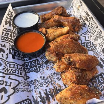 Alpine Pizza - Dry rub wings - Pizza Near Me - Flagstaff, Arizona