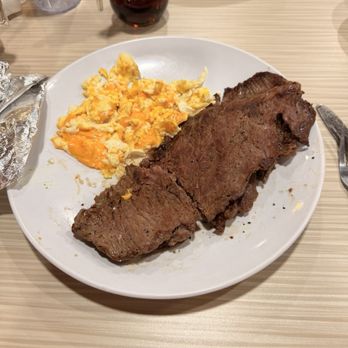 Casa El Desayuno - Carne Asada breakfast subbed out the beans for potatoes - Breakfast & Brunch Near Me - Las Vegas, Nevada