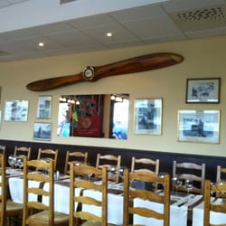 Hôtel-Restaurant de l'Aviation - Restaurant reconnu pour ces superbe entrecôte. Accueille souriant énergétique. Et une aventure dans l'histoire de l'aviation!
