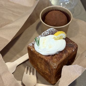Kream Dessert - Yuza Kream Bombs - Desserts Near Me - Toronto, Ontario