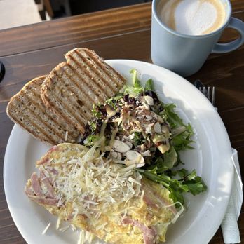 French Corner - Omelette du Parisian ($16) and Cafe Pistachio ($6) - Bakeries Near Me - Encinitas, California