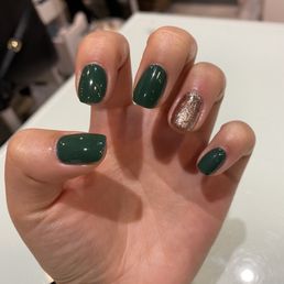 Simple Christmas nails (L) - Christmas/evergreen & rose-gold sparkles