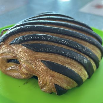 Paris En Rose - Looked pretty but not enough chocolate on the inside. - Cafes Near Me - Del Mar, California Paris En Rose - Looked pretty but not enough chocolate on the inside. - Cafes Near Me - Del Mar, California