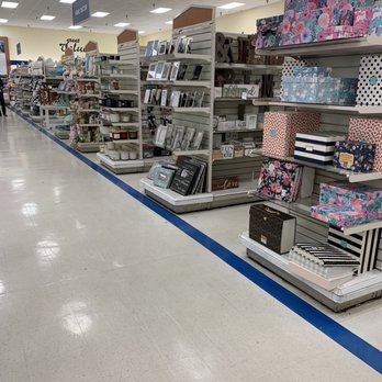 Marshalls - Department Stores Near Me - Orlando, Florida