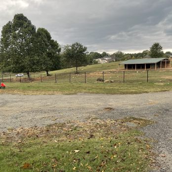 Nova Wild - Petting Zoos Near Me - Vienna, Virginia