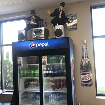 Mama D's - Italian Near Me - Lemont, Illinois