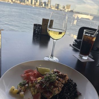 C Level - Ahi - New American Near Me - San Diego, California