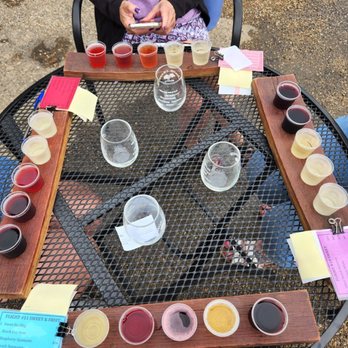 Lemon Creek Winery - Wine flights - Wineries Near Me - Berrien Springs, Michigan Lemon Creek Winery - Wine flights - Wineries Near Me - Berrien Springs, Michigan