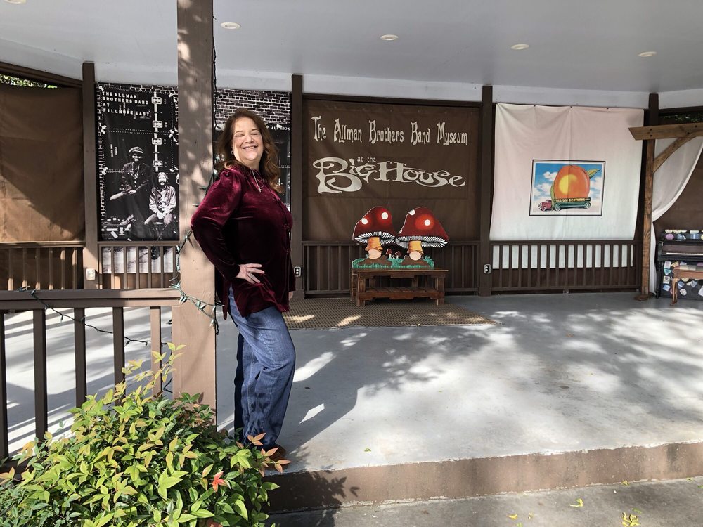 Goodwill Retail Store and Donation Center, Las Vegas Roadtrippers