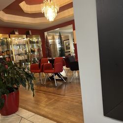 Stephen Harvey Salon - Adorable Salon Atmosphere