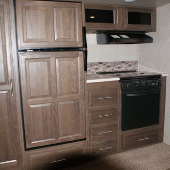 Trailers & Hitches - RV Dealers Near Me - Augusta, Kansas
