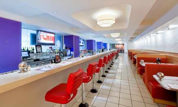 M.A.C. 24/7 Restaurant and Bar by null