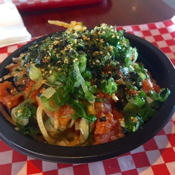 Uroko Poke - Medium bowl $10 (tuna, spicy tuna, and albacore with brown rice base) - Japanese Near Me - Costa Mesa, California Uroko Poke - Medium bowl $10 (tuna, spicy tuna, and albacore with brown rice base) - Japanese Near Me - Costa Mesa, California
