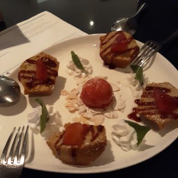 TRIS - Strawberry shortcake (deconstructed) - New American Near Me - The Woodlands, Texas