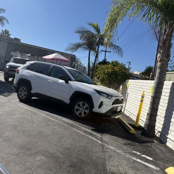 Calif Chicken Cafe - Outside Pickup - Wraps Near Me - Santa Monica, California Calif Chicken Cafe - Outside Pickup - Wraps Near Me - Santa Monica, California