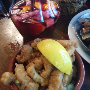 Bodega 64 - Sangria + Beignets calamars - Tapas Bars Near Me - Paris, 75 Bodega 64 - Sangria + Beignets calamars - Tapas Bars Near Me - Paris, 75