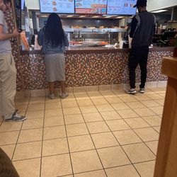Popeyes Louisiana Kitchen - Long line today.... Slow service