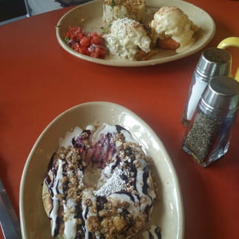 Snooze, an A.M. Eatery - Benne duo with late harvest and chilaquiles and blueberry danish pancake - Breakfast & Brunch Near Me - Tempe, Arizona
