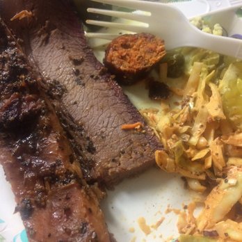 la Barbecue - Brisket spicy sausage and coleslaw - Barbeque Near Me - Austin, Texas la Barbecue - Brisket spicy sausage and coleslaw - Barbeque Near Me - Austin, Texas