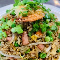 Tuyo y Mio THAI