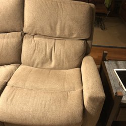 Does this section of my "new" sectional look like it is only 4 months old? Nope I didin't think so either. I'm still not fully refunded.