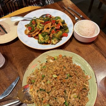 MiYa Chinese - MiYas Spicy Chicken and Duck fat fried rice - Chinese Near Me - Dallas, Texas MiYa Chinese - MiYas Spicy Chicken and Duck fat fried rice - Chinese Near Me - Dallas, Texas