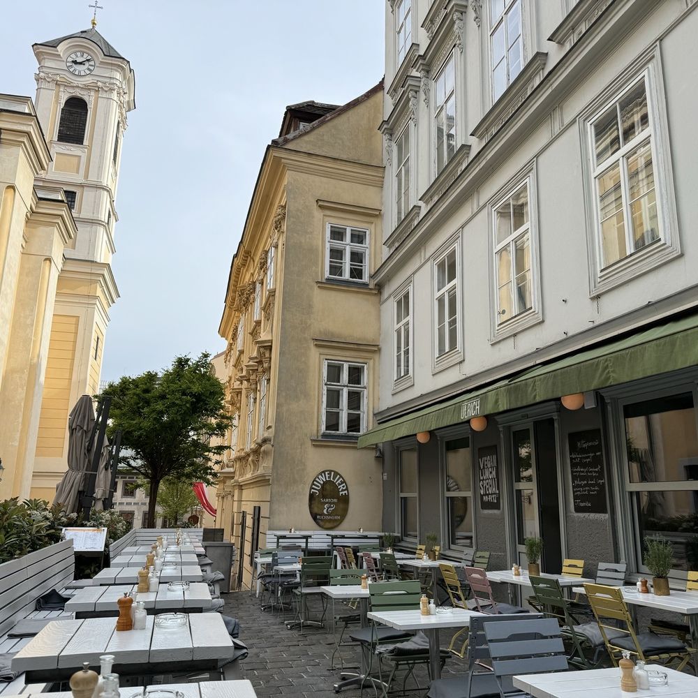 Ulrich - Patio - Cafes Near Me - Vienna, 9 Ulrich - Patio - Cafes Near Me - Vienna, 9