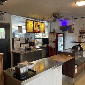 Chick-N-Dip - Inside counter to order & pay - American Near Me - Hampshire, Illinois
